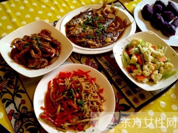 中午营养餐食谱大全_中午的营养餐是什么_中午简餐营养