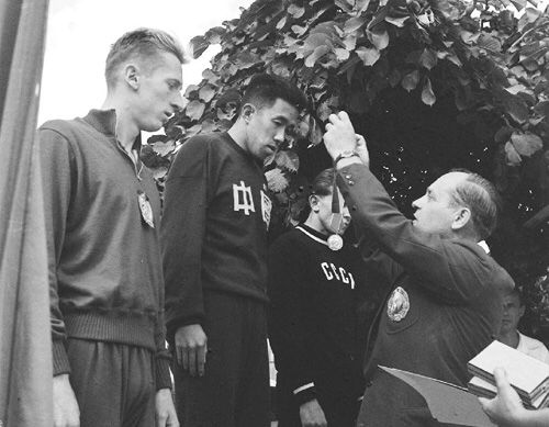 游泳冠军庄泳身材_奥运冠军庄泳现状_庄泳夺冠