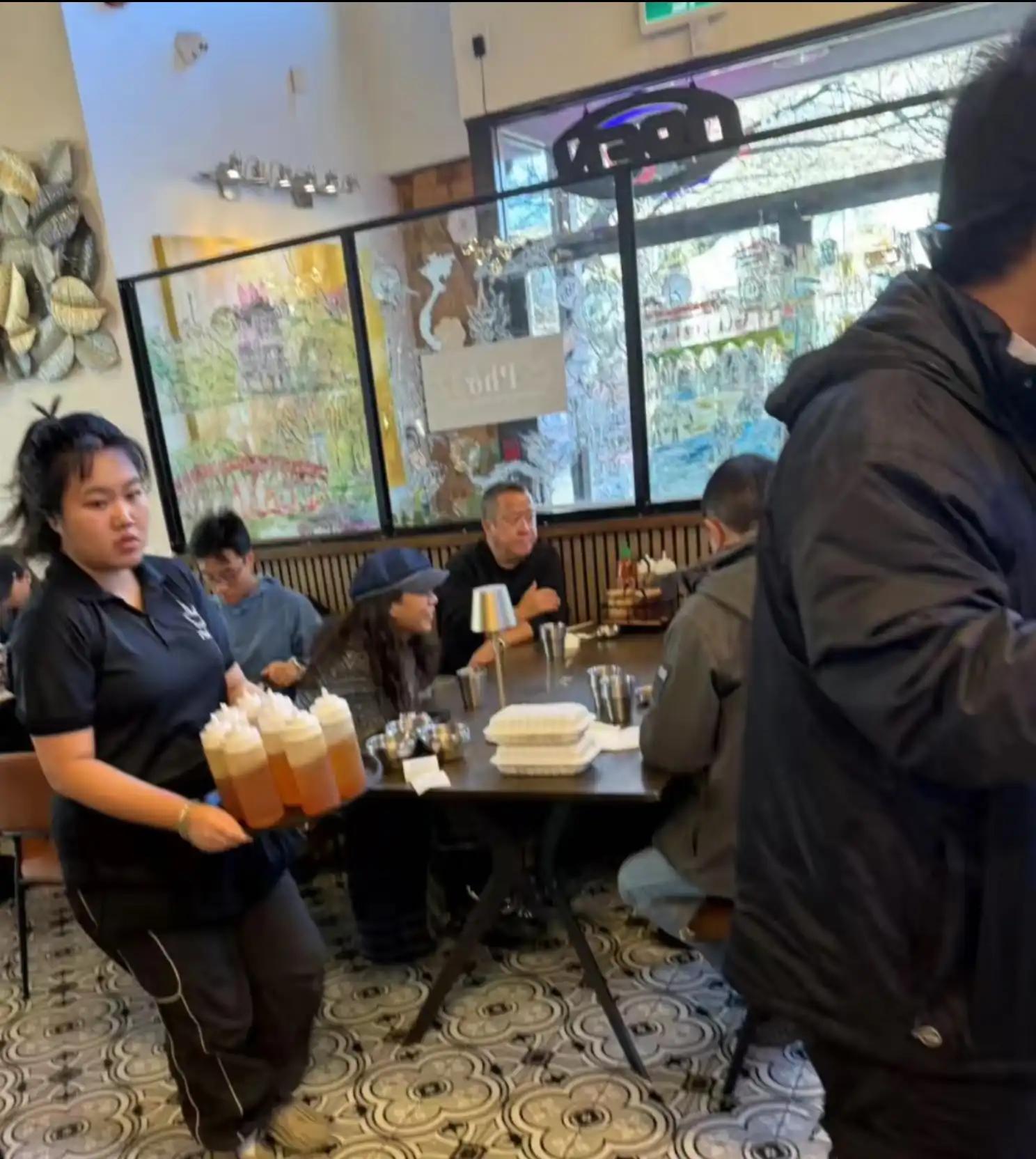 爸爸妈妈的日常生活_爸爸妈妈的趣味生活_爸爸妈妈的生活作文