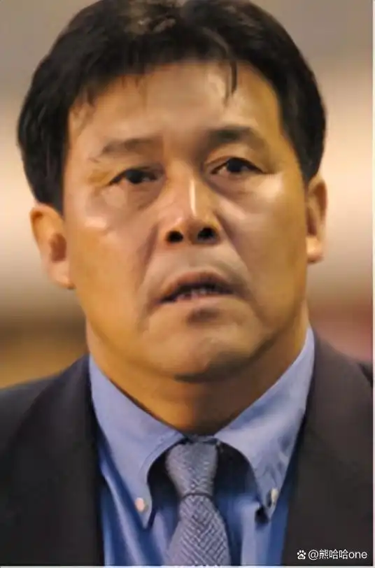 世界足球个人历史排名_足球排名历史个人世界第一_足球历史排名100