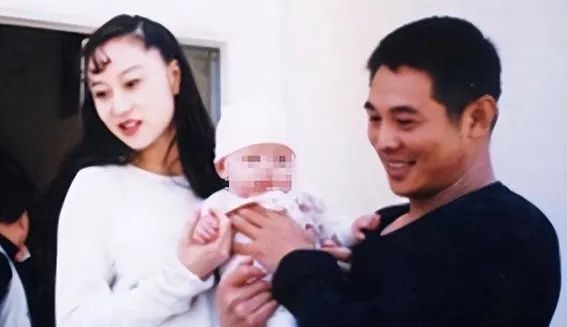 世界足球冠军黄秋燕_足球冠军2021黄秋燕女儿_世界足球冠军黄秋燕女儿