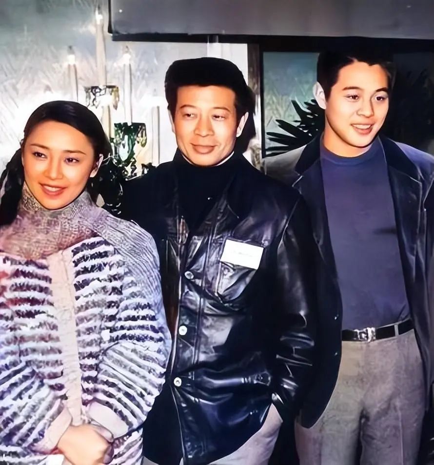 足球冠军世界黄秋燕是谁_足球冠军2021黄秋燕女儿_世界足球冠军黄秋燕