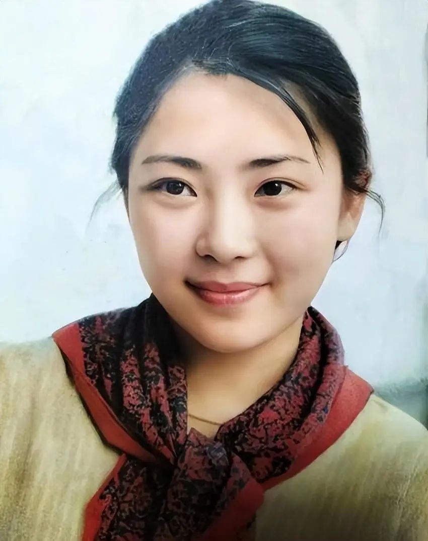 足球冠军2021黄秋燕女儿_世界足球冠军黄秋燕_足球冠军世界黄秋燕是谁
