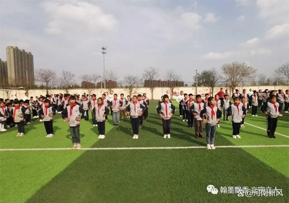 小学生新广播体操视频下载_小学新的广播体操_新编小学生广播体操