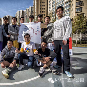 云南师大附中美化国际高中篮球教练杨琬榕带