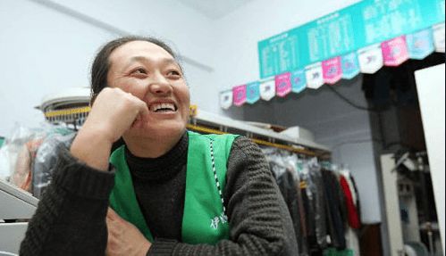 中国奥运会举重冠军女_中国过奥运女举重冠军的是谁_中国奥运举重冠军女都有谁