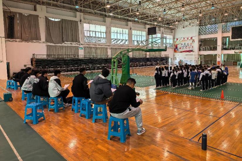 《足球竞赛规则倡导的精神》_足球竞赛规则精神实质_足球竞赛规则的精神