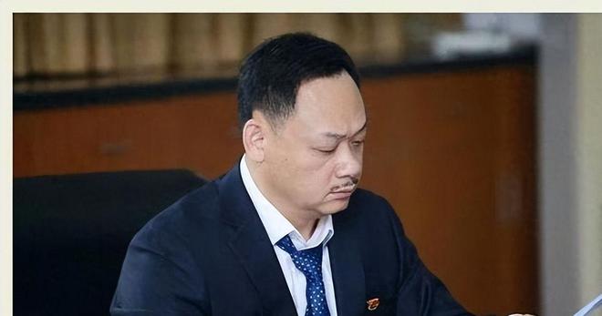 中国奥运举重冠军军人_奥运举重军神_军人奥运举重冠军中国名单