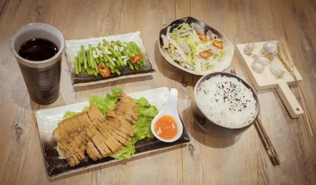 上班族健康饮食指南：粗细搭配、干稀搭配与